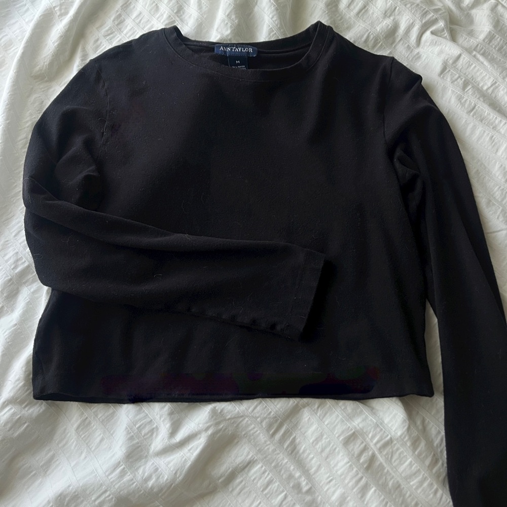 ANN TAYLOR CROPPED BLACK LONG SLEEVE